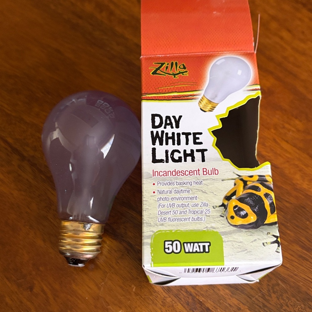 Day White Light Zilla Incandescent Bulb - 50W Ideal for Terrariums.